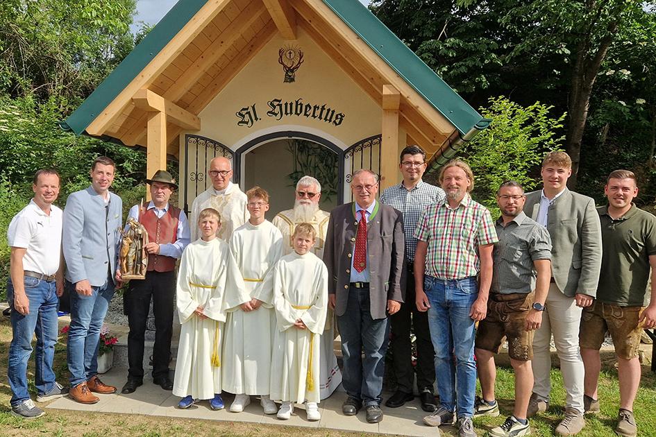 Michael Fahn Hubertuskapelle in Goggendorf gesegnet!
